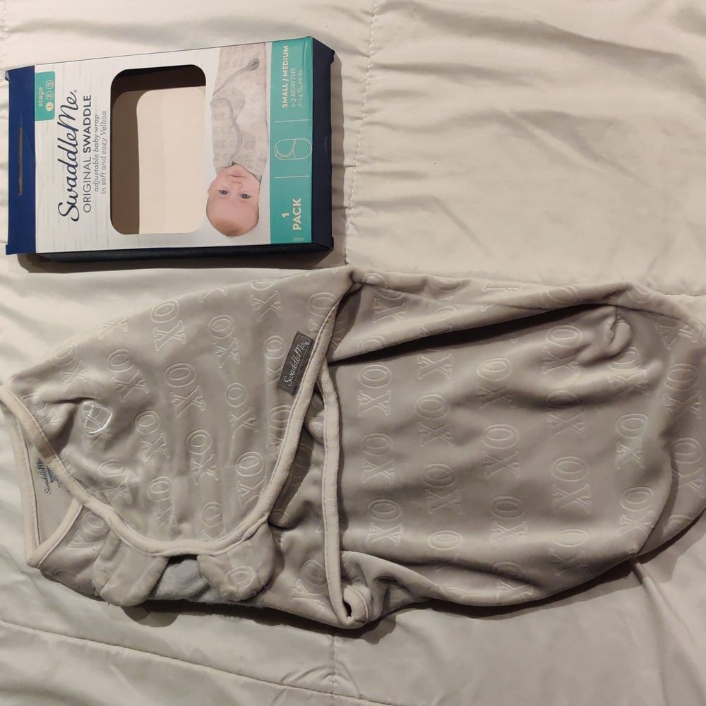 Softest SwaddleMe- Newborn Must Have Swaddle 0-3 months 7-14 lbs